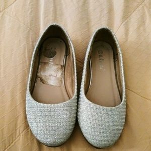 Little girl flats
